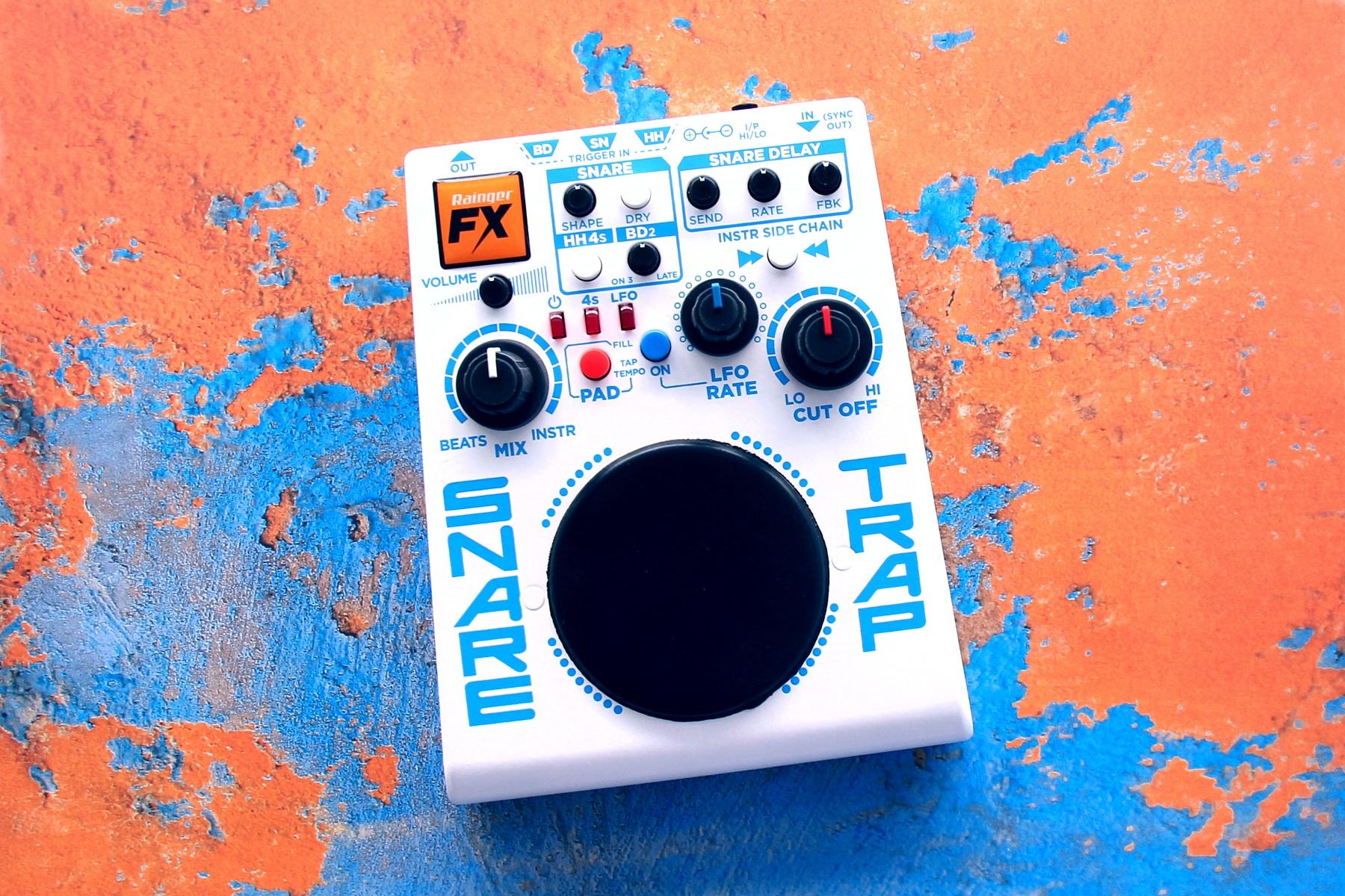 Snare trap pedal top