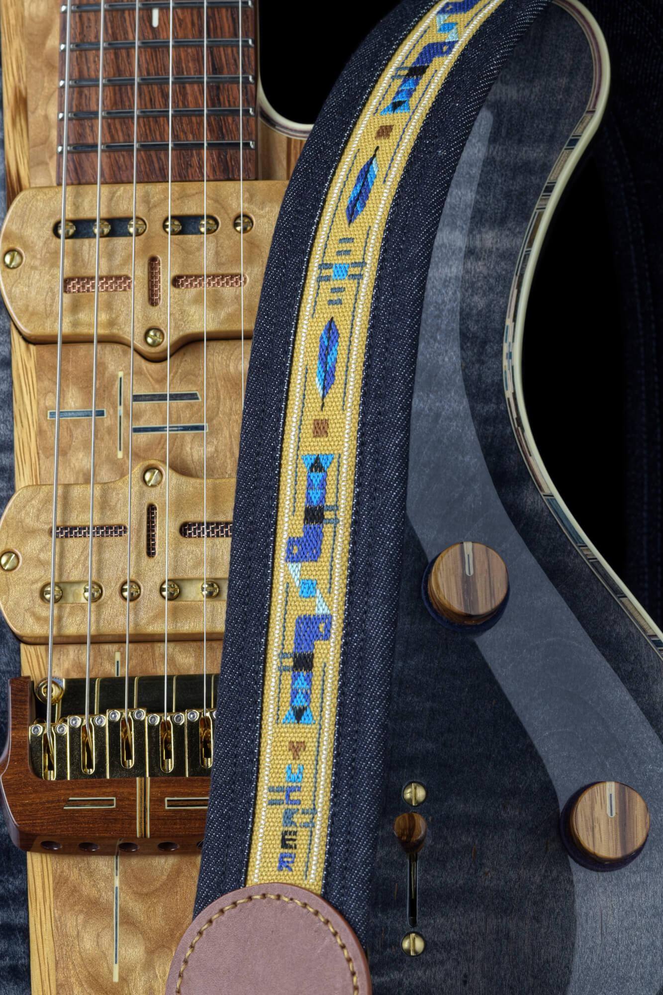 Jersey Girl Homemade Guitars GAUCHE-Tucker the Crow | Axe Jersey Girl Homemade Guitars GAUCHE-Tucker the Crow | Axe