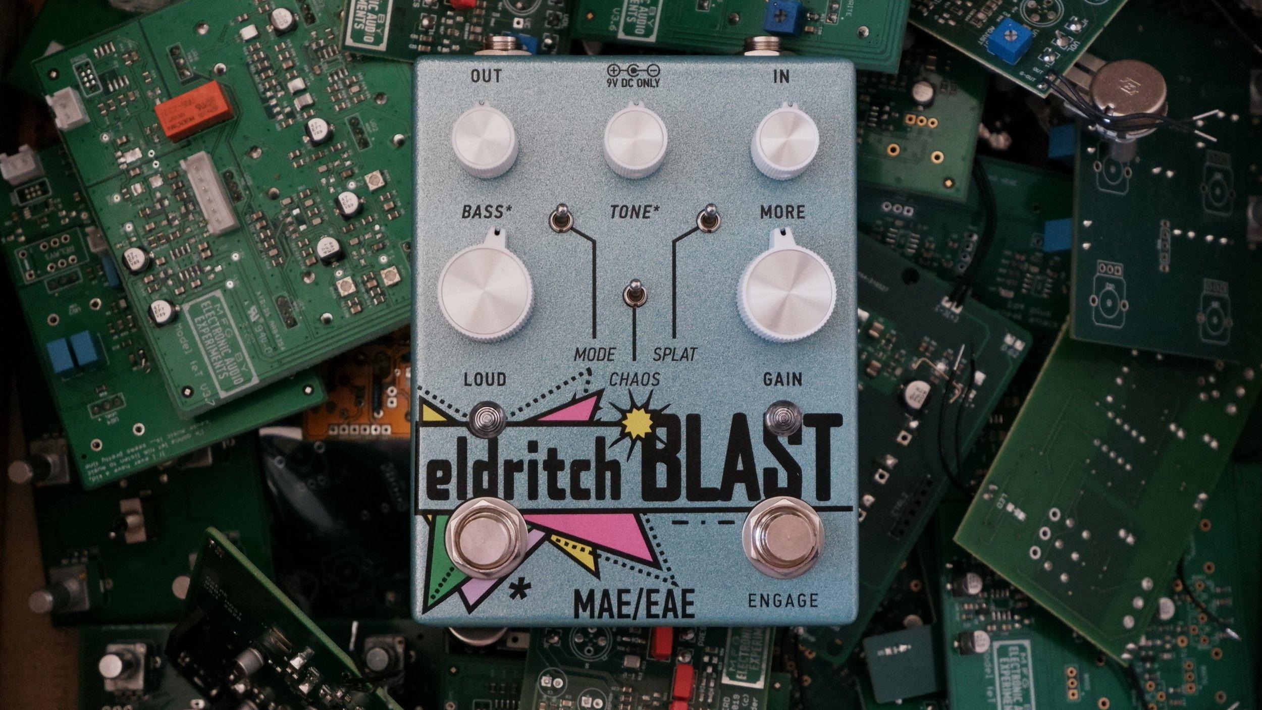 【FUZZ】Eldritch blast v3【EAE】 EAE+MAE Eldritch Blast V3 Fuzz ~ Baritone Guitar Demo - YouTube