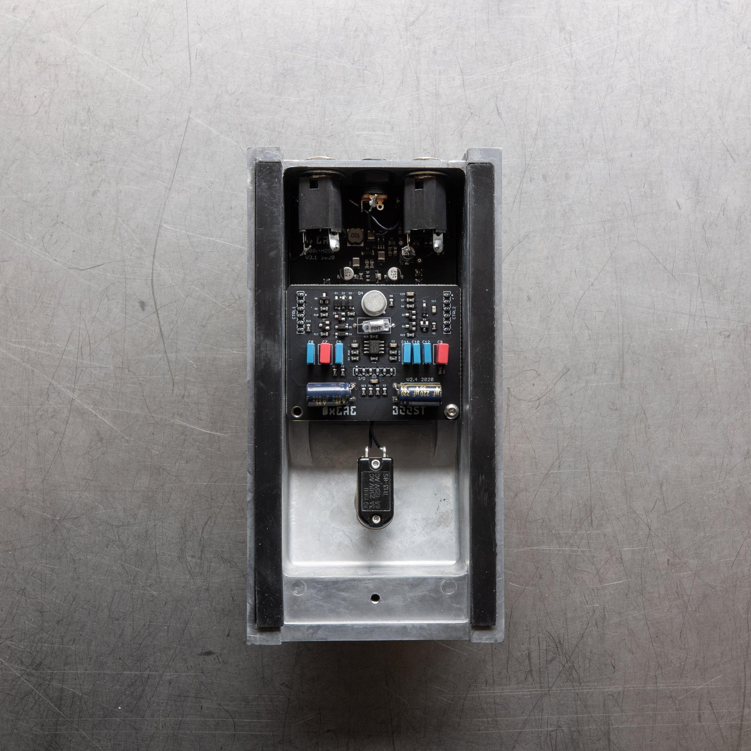 Electronic Audio Experiments 0xEAE Boost | Axe And You