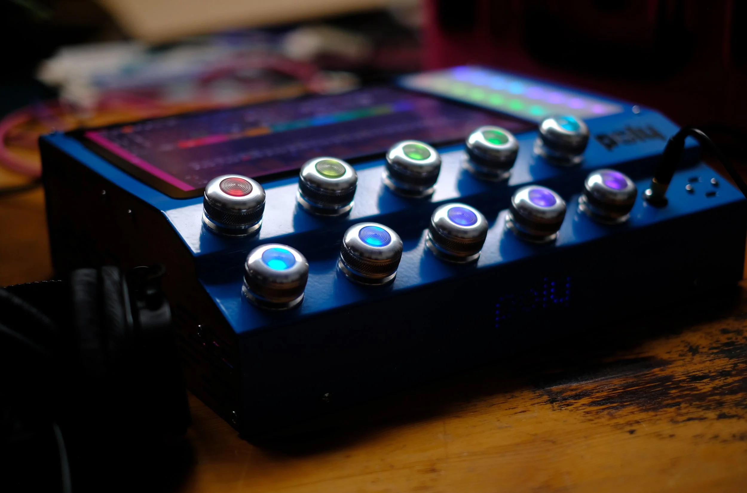 Poly Hugo (pre-order)