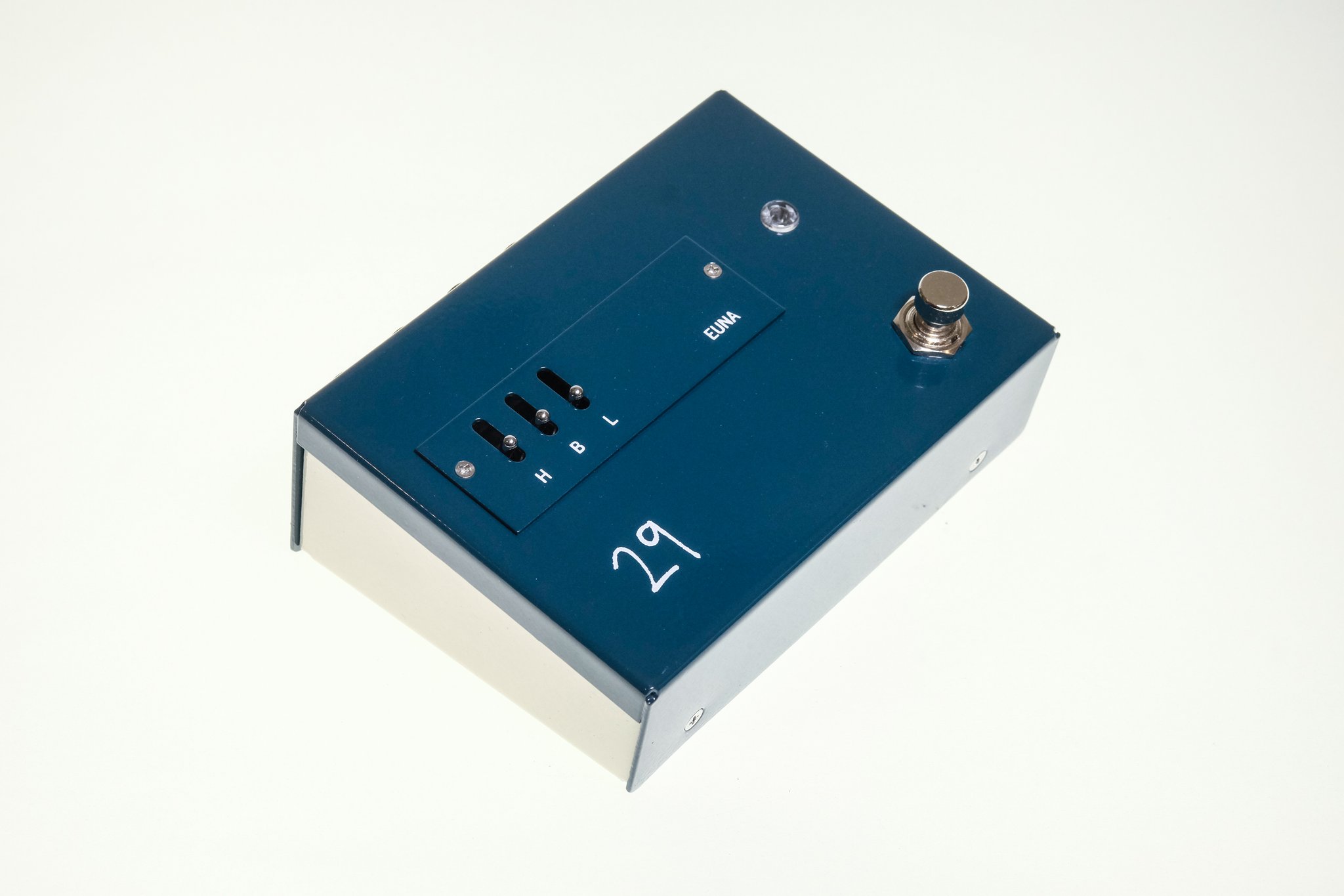 29 Pedals EUNA | Axe And You Shall Receive