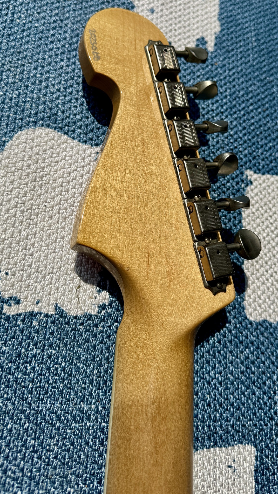 Seüf Guitars Old Hand 10 (OH-10) Offset Style - Fiesta Red
