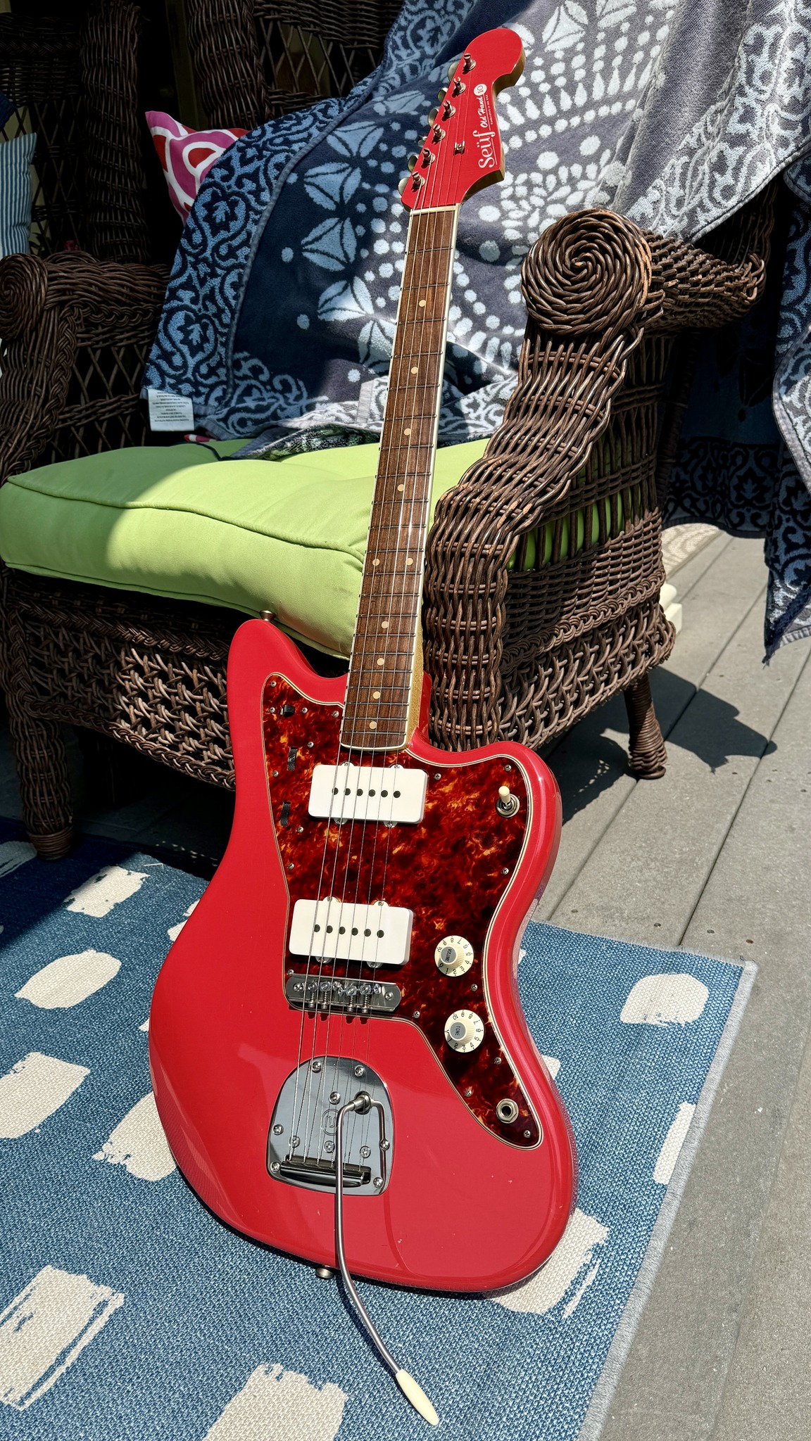 Seüf Guitars Old Hand 10 (OH-10) Offset Style - Fiesta Red