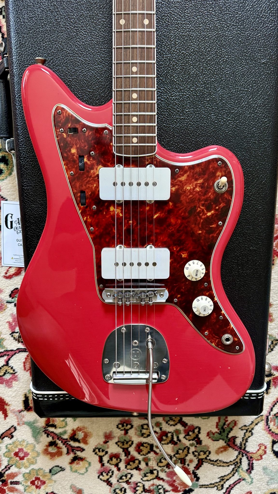 Seüf Guitars Old Hand 10 (OH-10) Offset Style - Fiesta Red