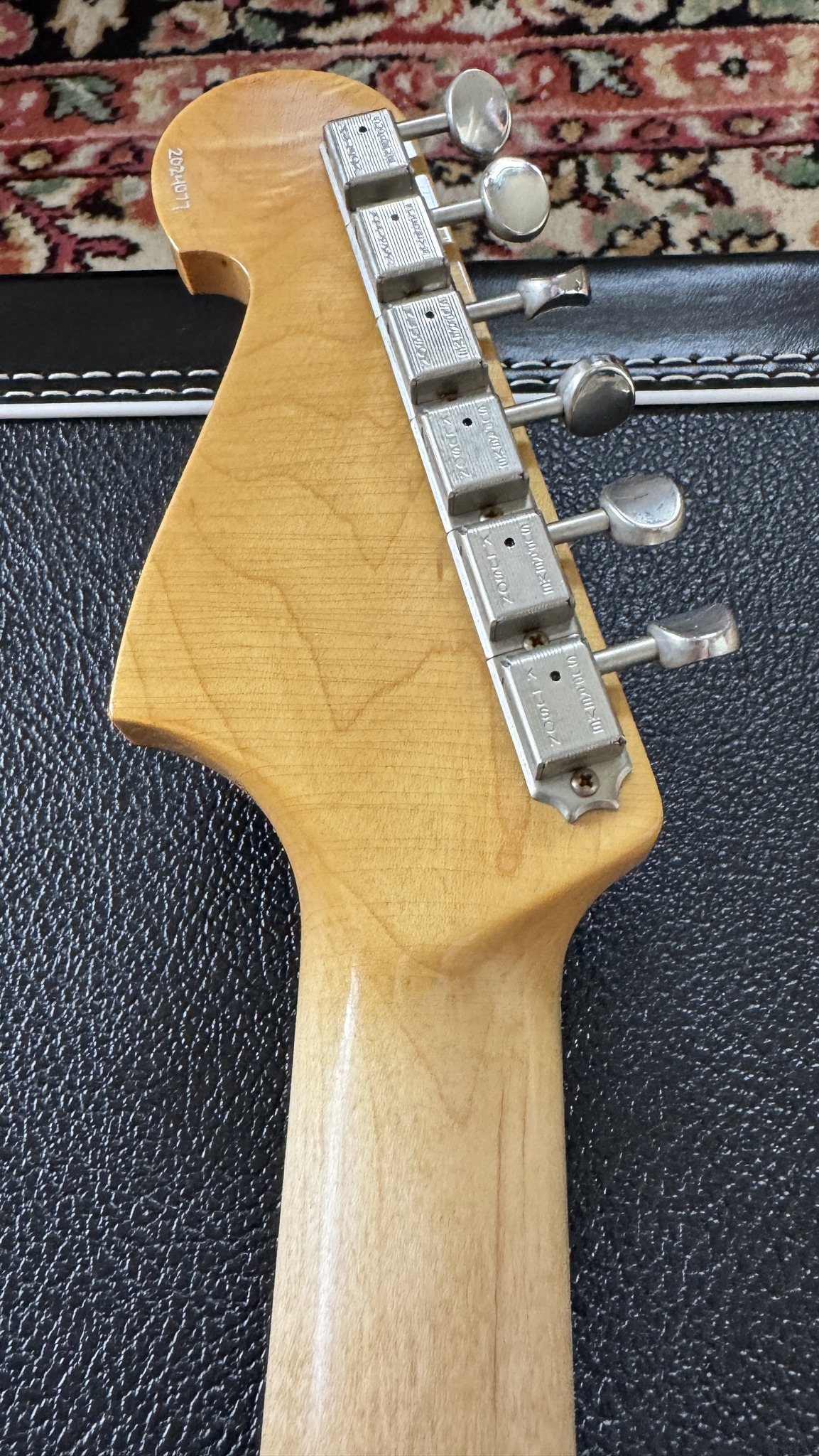 Seüf Guitars Old Hand 10 (OH-10) Offset Style - T'Angelo Sparkle