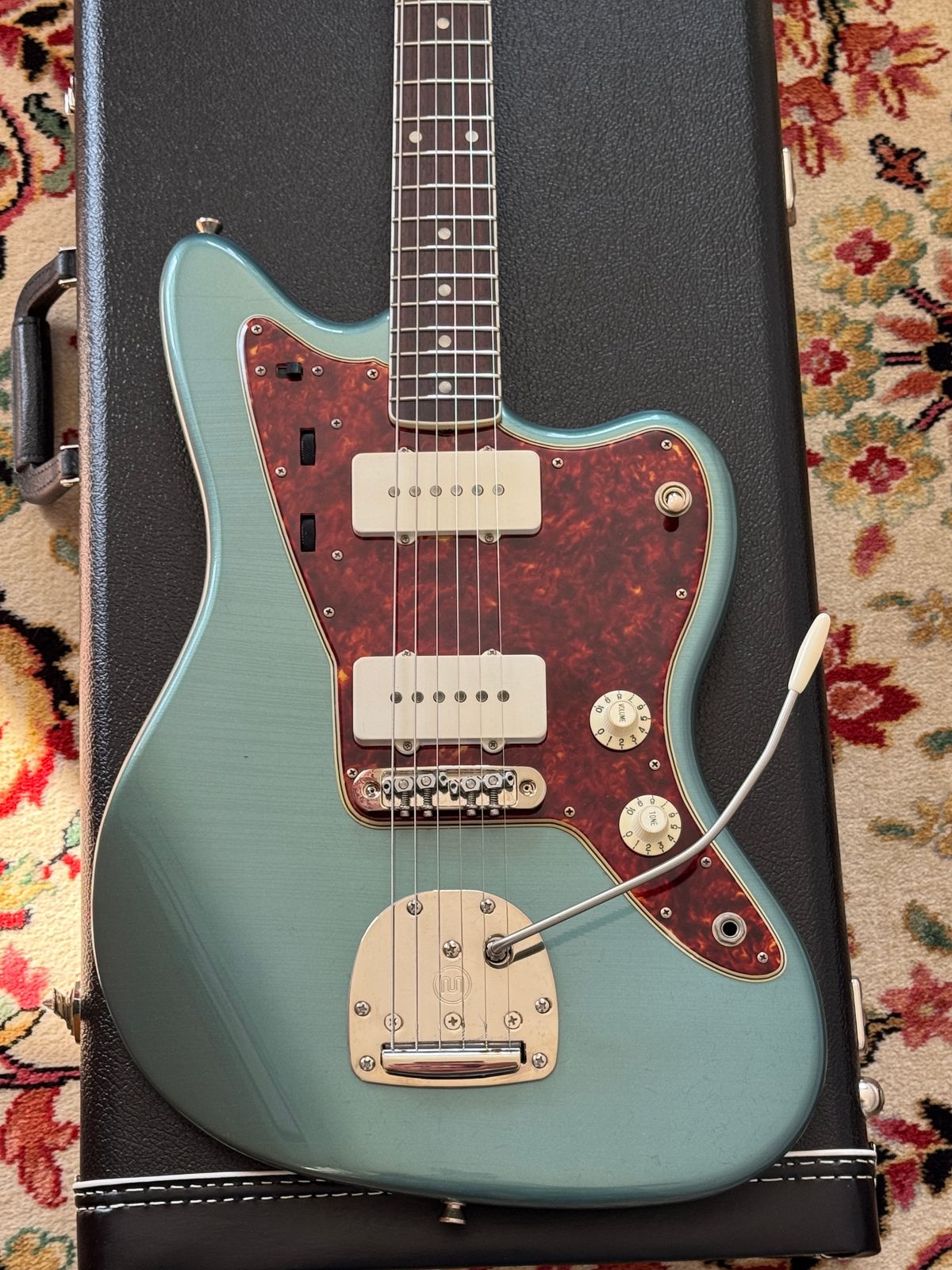 Seüf Guitars Old Hand 10 (OH-10) Offset Style - Aged Pelham Blue