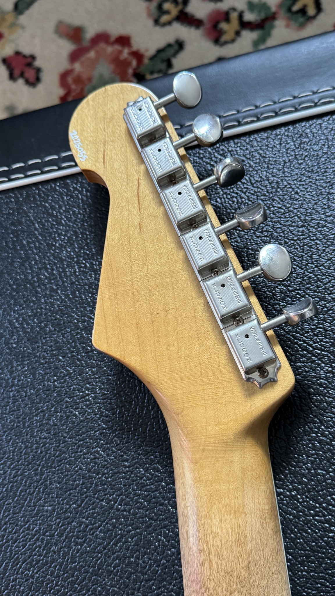 Seüf Guitars Old Hand 19 (OH-19) Strat Style - Aged Pelham Blue