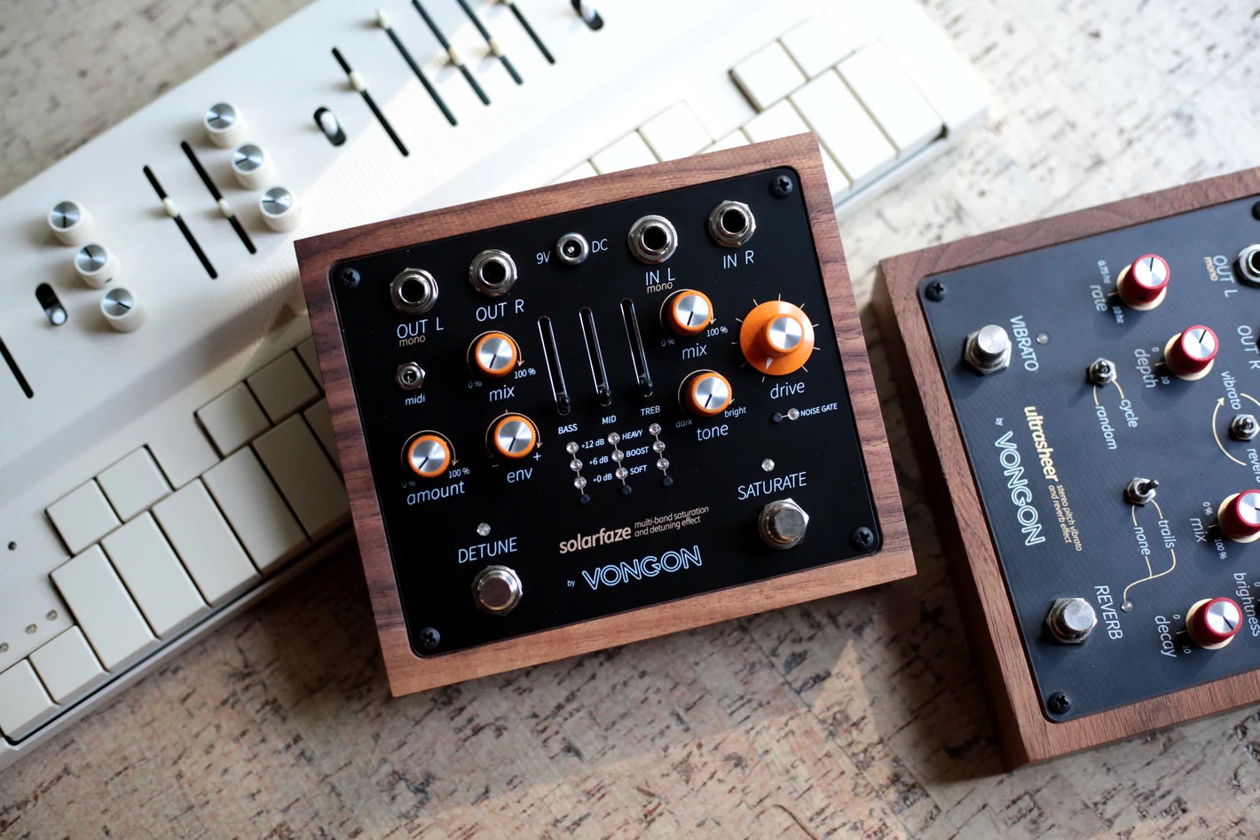 Vongon SOLARFAZE multi-band saturation and detuning effect