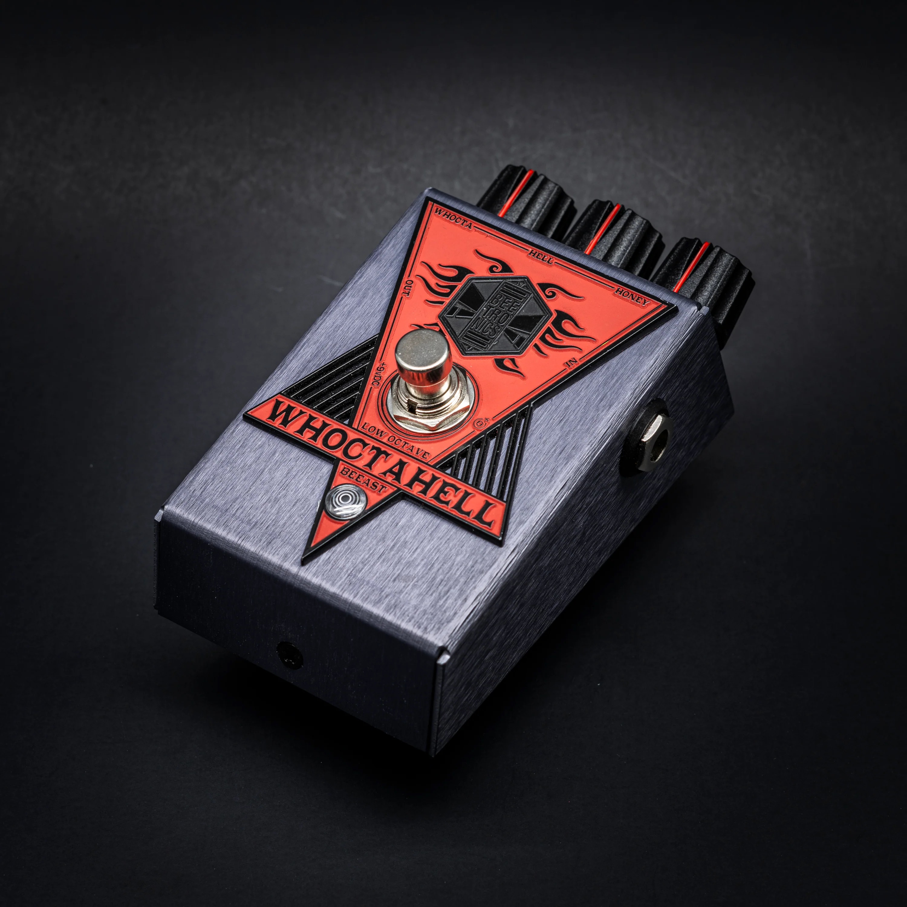 Beetronics Whoctahell v2 Low Octave Beeast