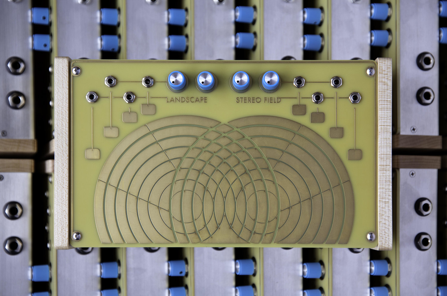 Landscape Stereo Field